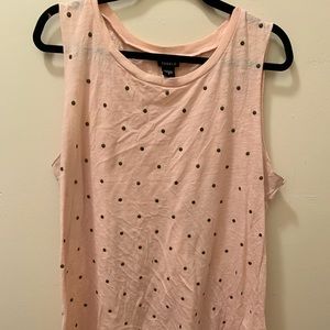 Tanks top with polka dots
